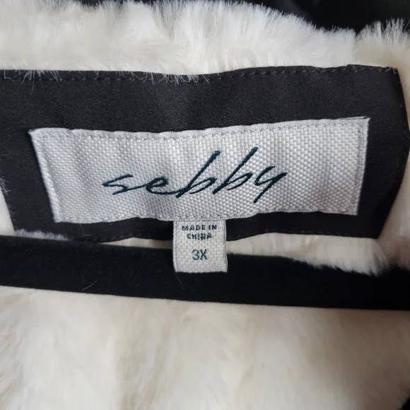 Sebby Women's Black Puffer Jacket w/ Faux Fur Lining, Size 3X - Picture 2 of 7